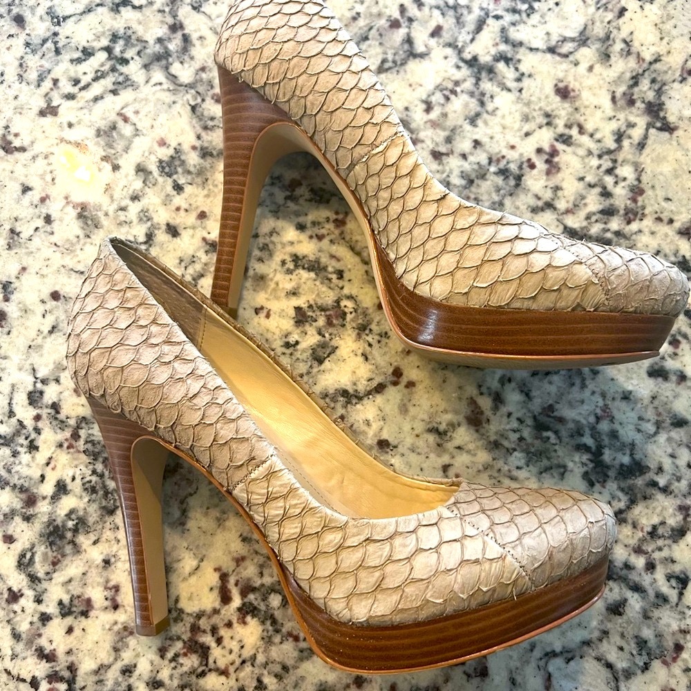 Calvin Klein Kendall Nude Scalloped Pump